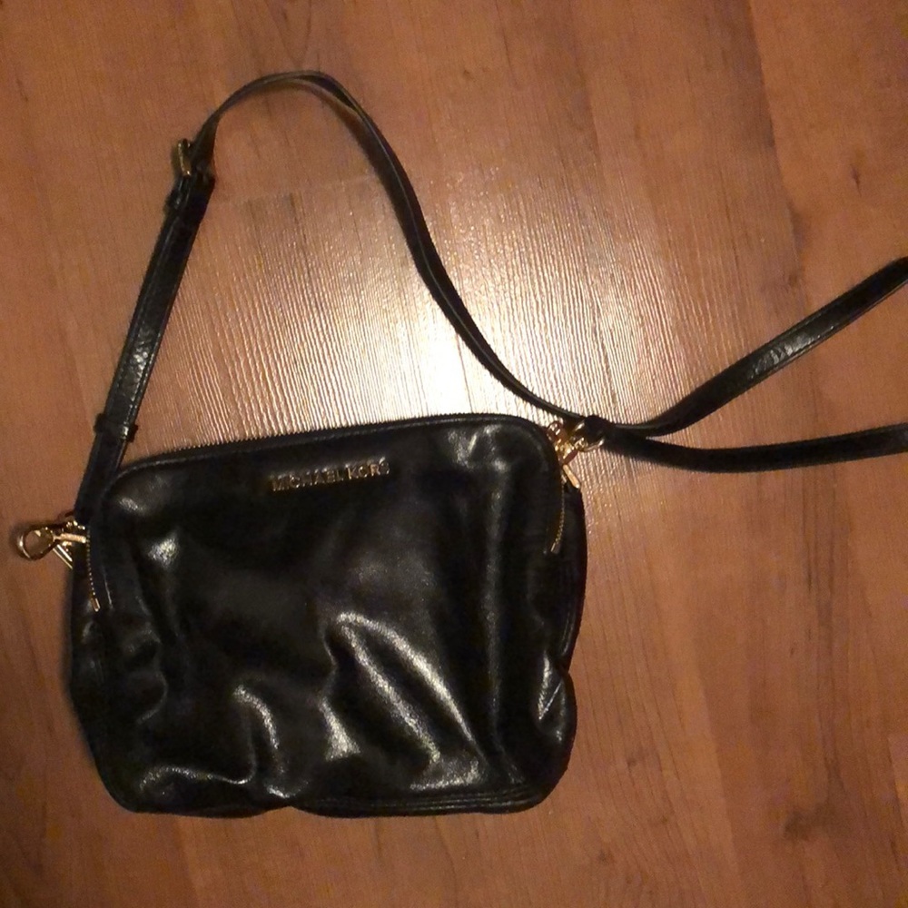 Black Michael Kors Crossbody